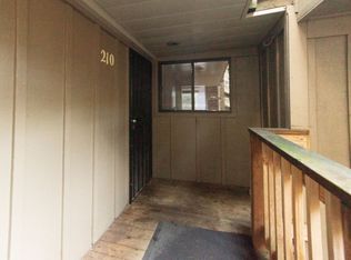 210 Trailside Loop, Eugene, OR 97405