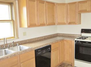 3518 S 17th St, Milwaukee, WI 53221