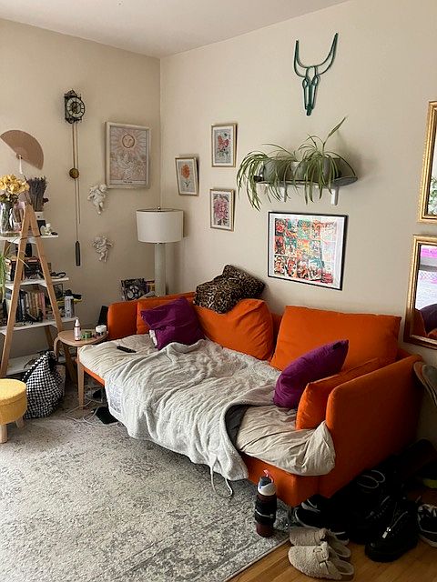 1st image of 929 Lombard St #201