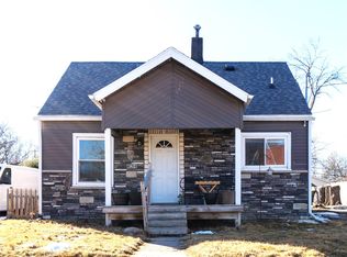 824 E 22nd Ct, Des Moines, IA 50317