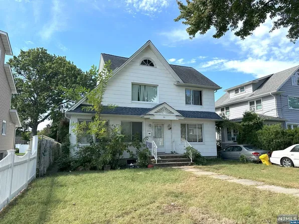 50 Amsterdam Ave, Teaneck, NJ 07666