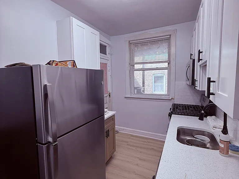 6137 N Glenwood Ave #2N — Photo 1