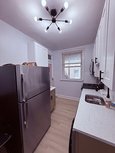 6137 N Glenwood Ave #2N Photo 1