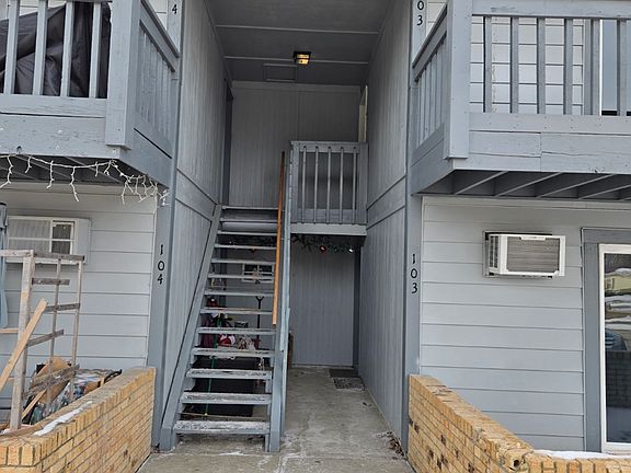 4th image of 110 Michael Ln #203