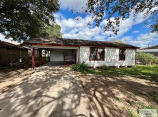 104 E Canal St, Los Fresnos, TX 78566