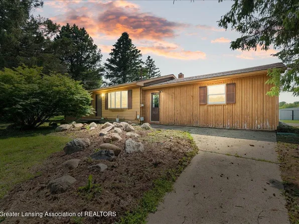 1570 S Williamston Rd, Dansville, MI 48819