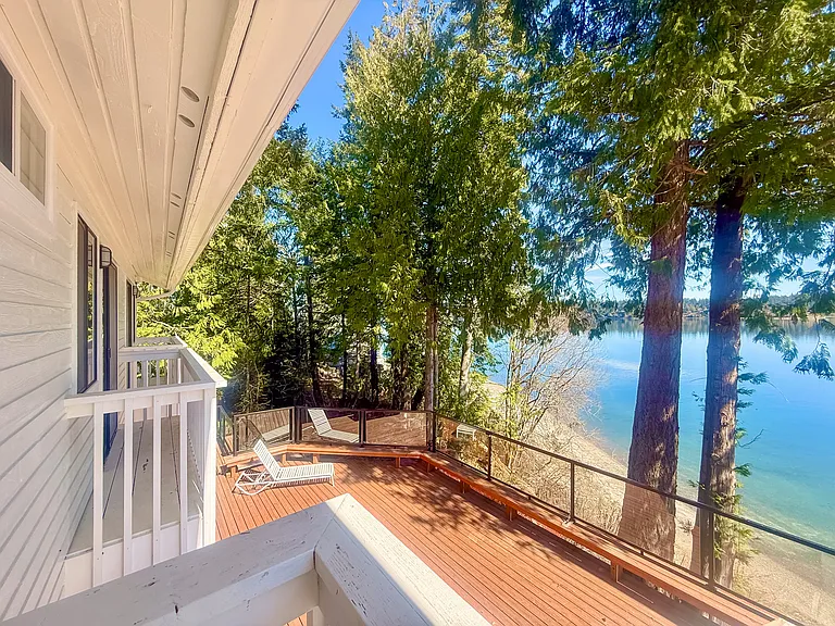 9030 Libby Rd NE — Photo 12