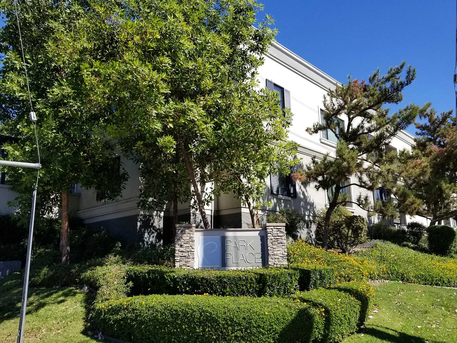 2 bed, $2,695 — Photo 1