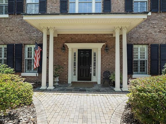 2nd image of 232 Saint Johns Golf Dr