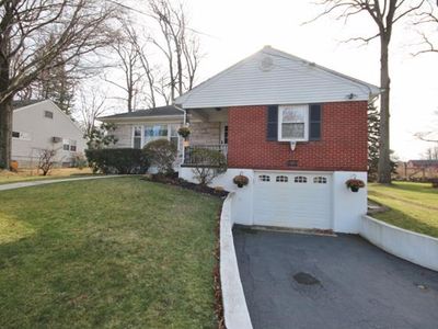 25 E Hall Ave, New City, NY, 10956