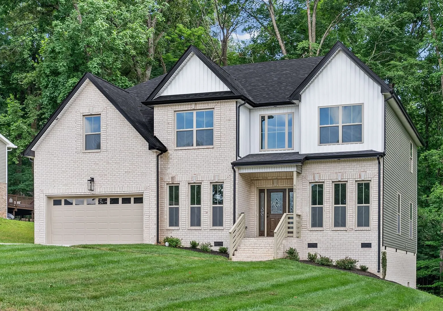 New Construction! 4 bed/2.5 Bath in Sango! — Photo 4