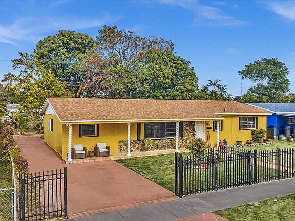 4th image of 2285 NW 195th Street