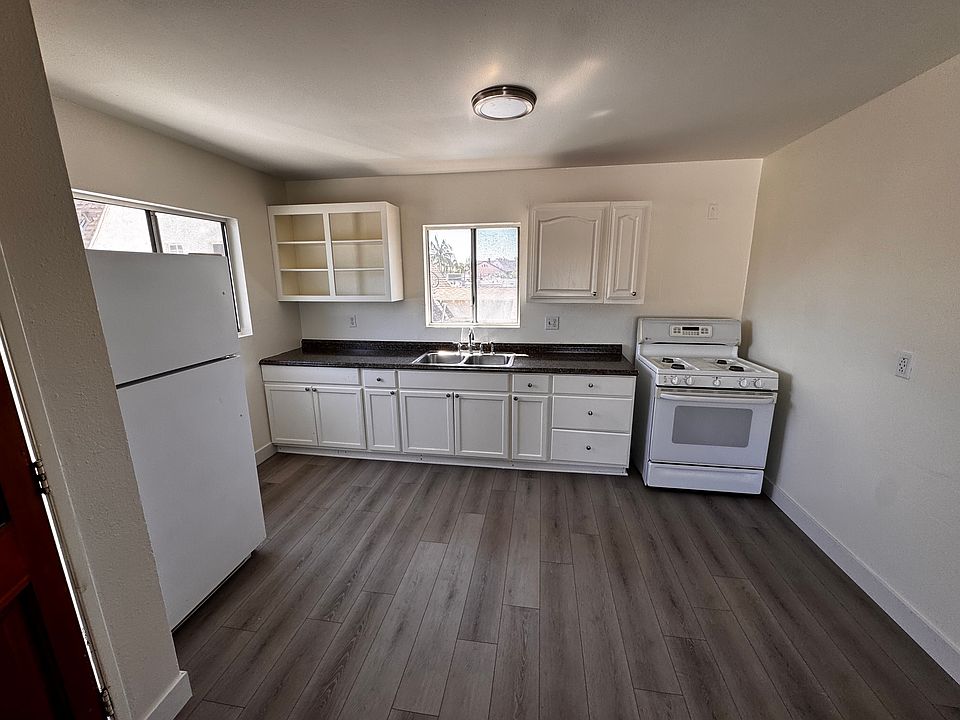1st image of 2653 Flower St #2555