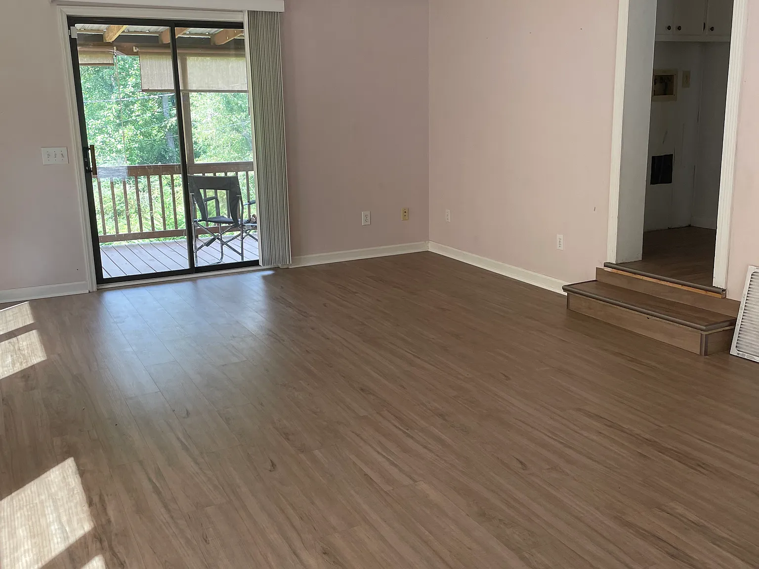 2 bed, 1500 sqft, $1,500 — Photo 4