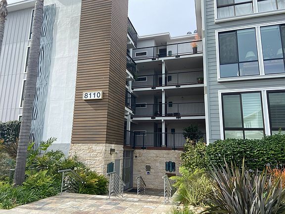 3rd image of 8110 El Paseo Grande Unit 302