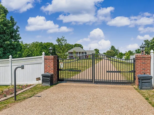 1916 S Mount Juliet Rd, Mount Juliet, TN 37122