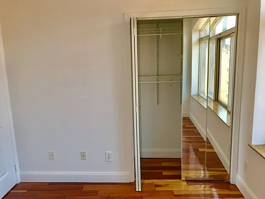 Rented by J Misrahi Realty Corp | media 17