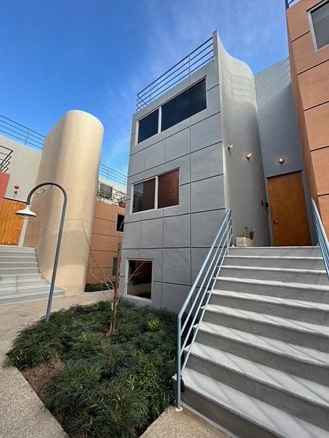 1st image of 2433 28th St APT O