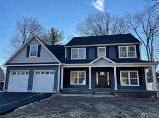 62 Herbert Dr, East Brunswick, NJ 08816