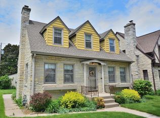 5728 W Brooklyn Pl, Milwaukee, WI 53216