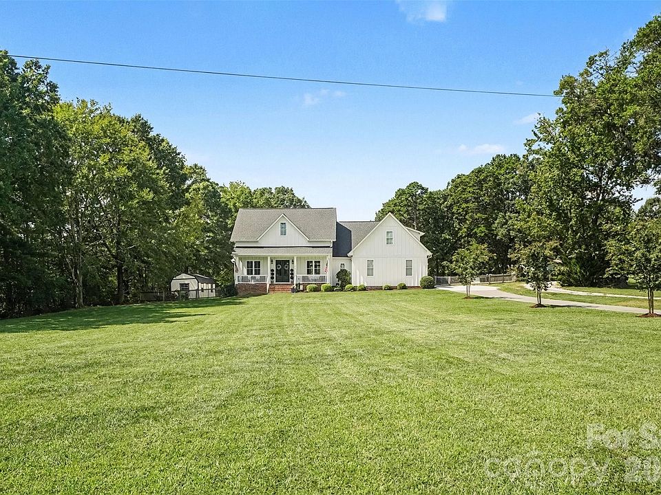 1st image of 372 Linwood Rd