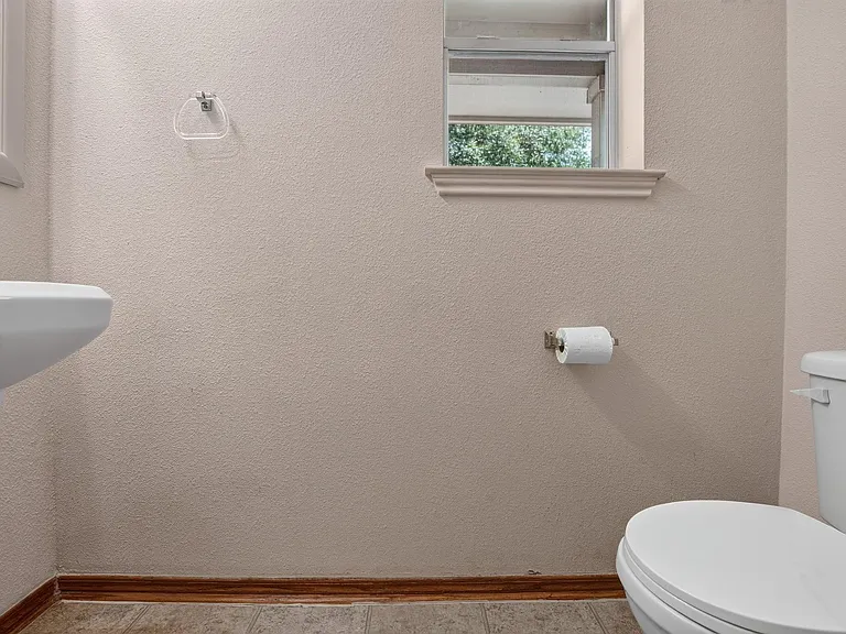 2412 Kale Dr — Photo 26