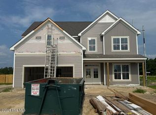 818 Tupelo Tree Dr, Hubert, NC 28539