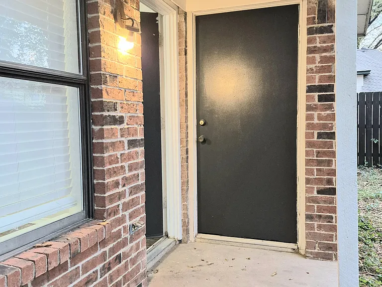 406 Matt Ln — Photo 19