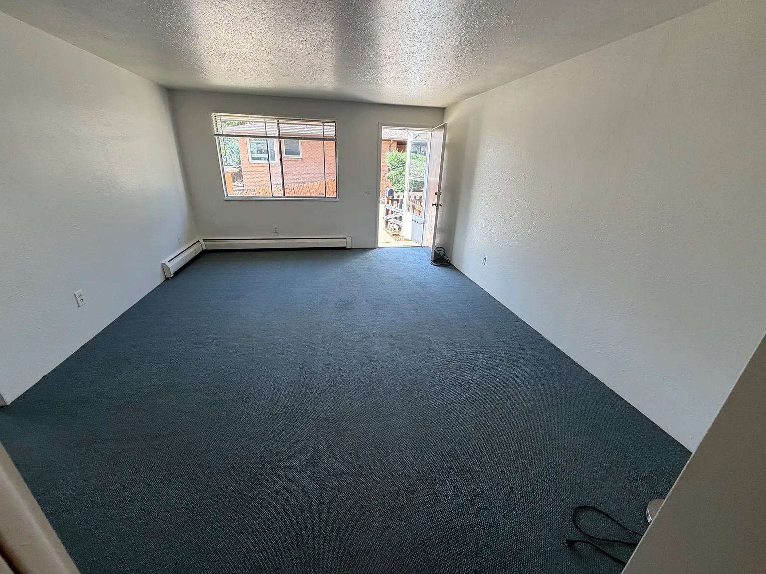 3234 W Fairview Pl — Photo 3