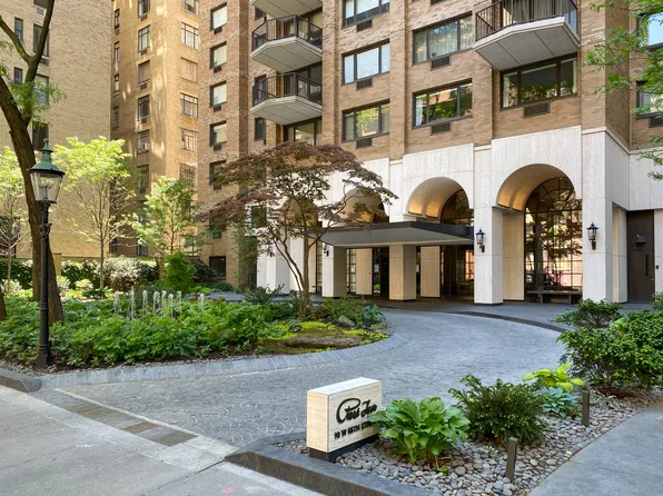 10 West 66th Street image 7 of 14