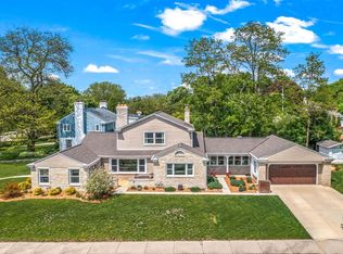 2706 N Menomonee River Pkwy, Milwaukee, WI 53222