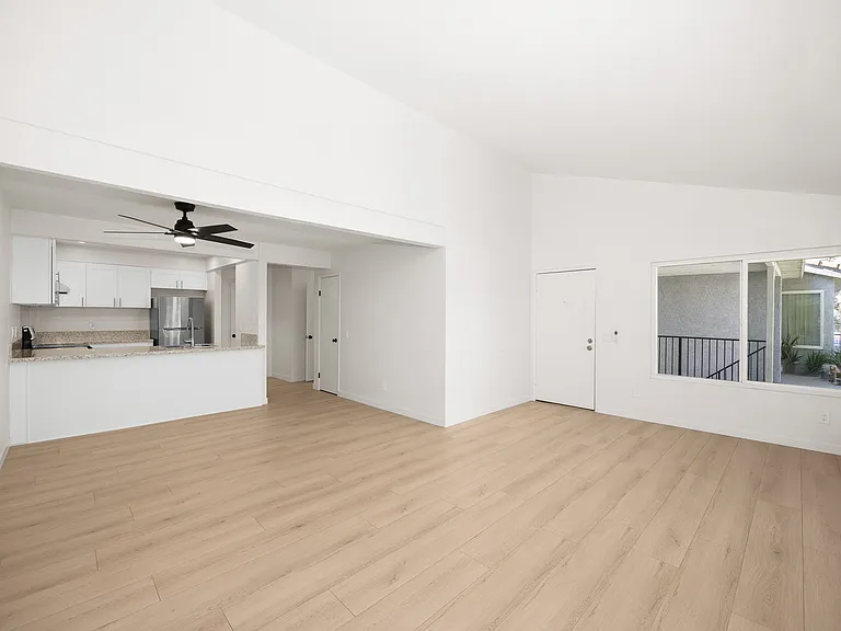 Cambridge Garden Apartments — Photo 8