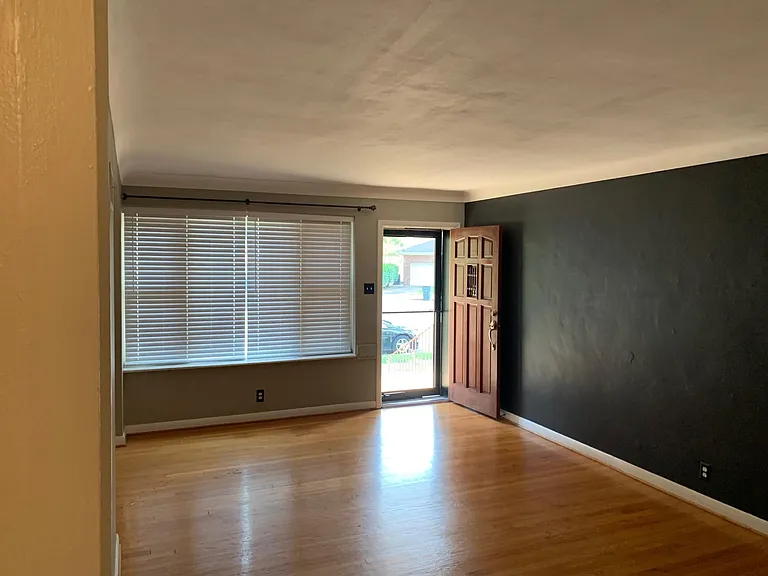 6255 Nagel Ave #6255 — Photo 6