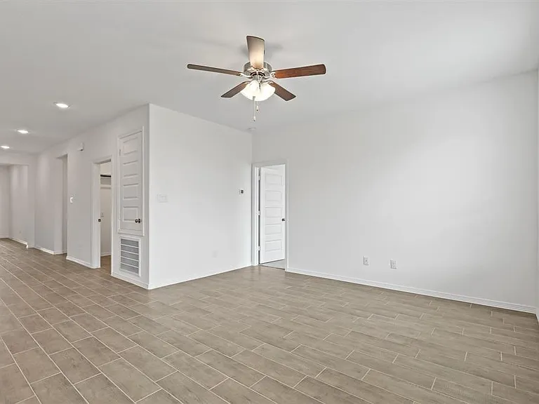23015 Forebear Dr — Photo 21