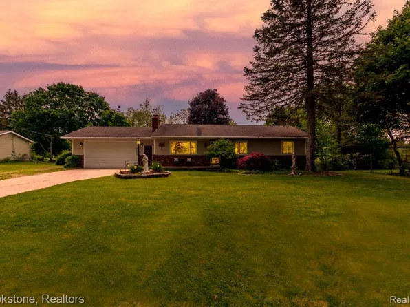 12167 Andersonville Rd, Davisburg, MI 48350