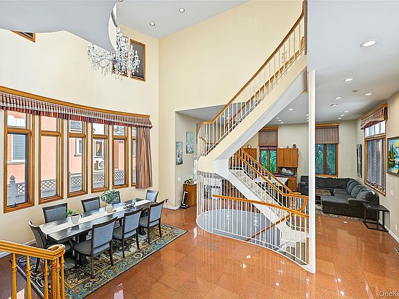 4th image of 160-01 13 Avenue
