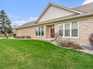 7834 Bristol Park Dr, Tinley Park, IL 60477