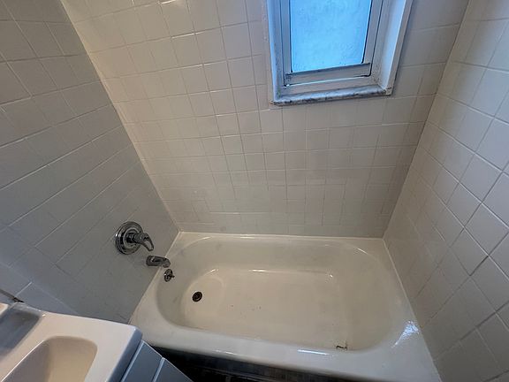 3rd image of 22419 64th Ave