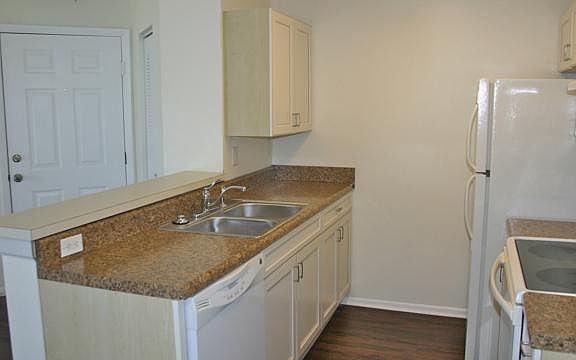 3rd image of 711 Sugar Bay Way Unit 307
