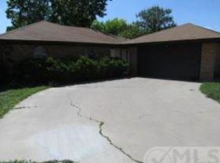 607 Forrest Dr, Dumas, TX 79029
