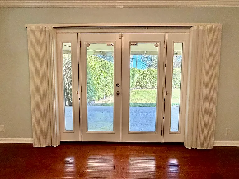1385 Greenmont Dr — Photo 14
