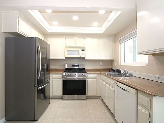 5th image of 12420 Mount Vernon Ave #12420-2B-2