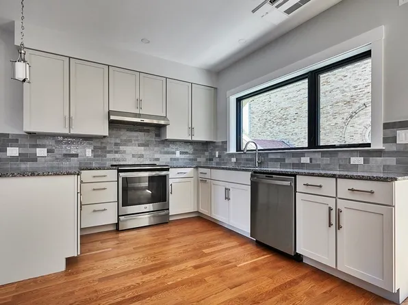 10 Hawley St #2C, Northampton, MA 01060