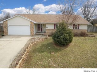 54 Covered Bridge Acres, Glenarm, IL 62536
