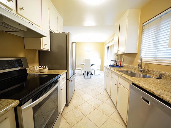 3rd image of 420 Alberto Way Unit 39