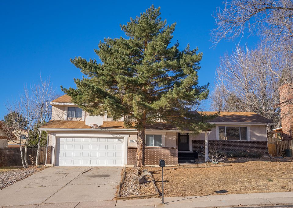 Spacious 4 bdrm, 2-1/2 bath