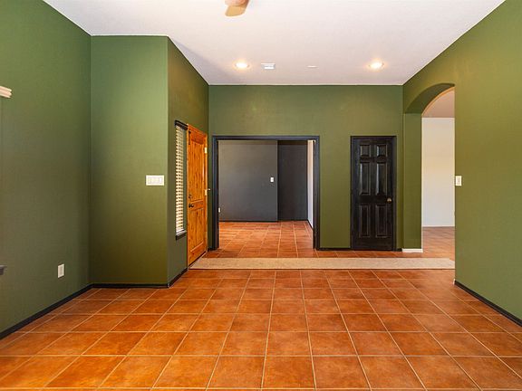 4th image of 10438 E 38th Ln