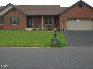 336 Martina Dr, Chambersburg, PA 17201