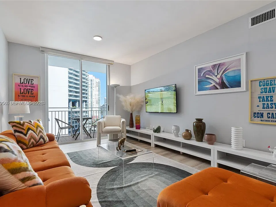 185 SE 14th Ter #1503