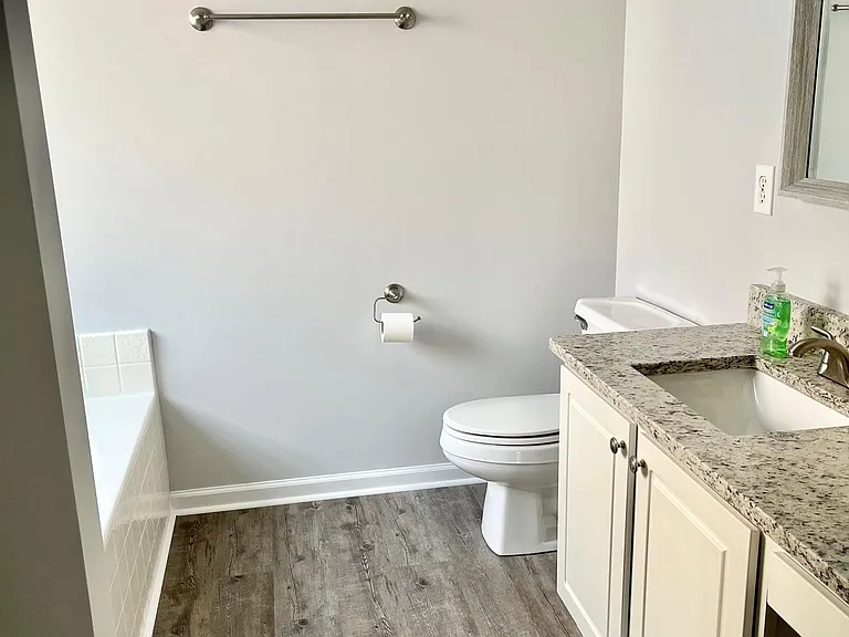 4996 Southgate Pkwy — Photo 7